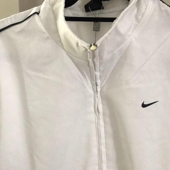 ๐HP๐NWT Nike ZIP Front Lightweight Jacket - Picture 2 of 7